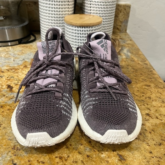 Adidas boost HD size 5.5 - Picture 2 of 9